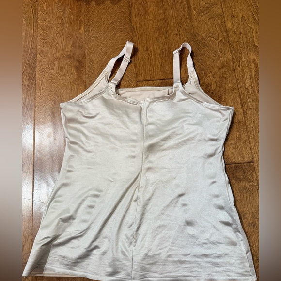 Ruby Ribbon ultimate cami 40 - Picture 3 of 4